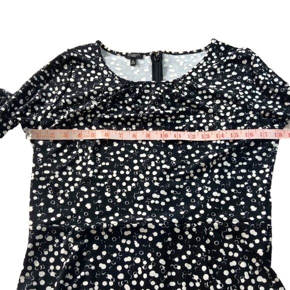TALBOTS Petite Black White Floral Print Fit And Flare Short Sleeve Dress US MP - Picture 5 of 9